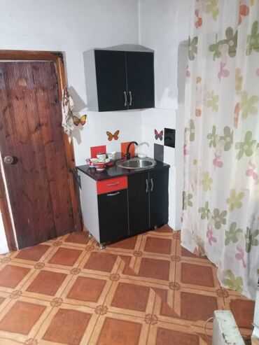 купить дом на берегу иссык куля: 120 м², 3 комнаты, Забор, огорожен