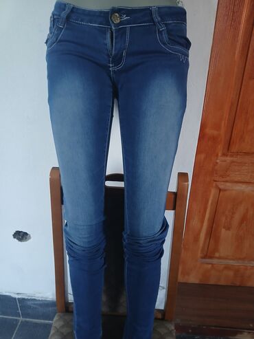 patike sa znakom n: Teksas, Normalan struk, Skinny