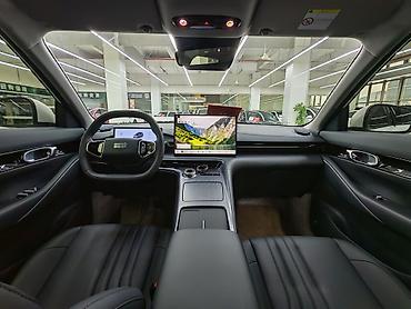 Geely: Geely EX7: 2025 г., Электромобиль, Кроссовер — 8