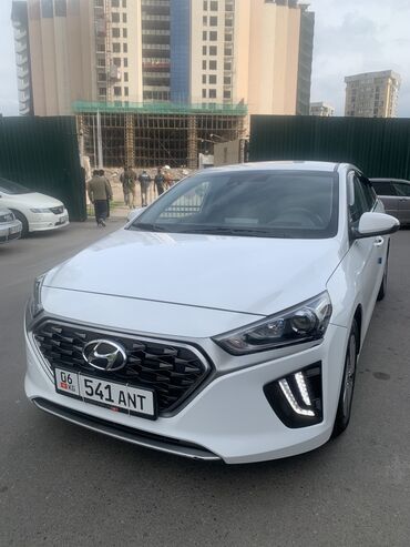 Hyundai: Продаю Hyundai Ionic 2020г мотор 1.6 гибрид как Тойота Приус