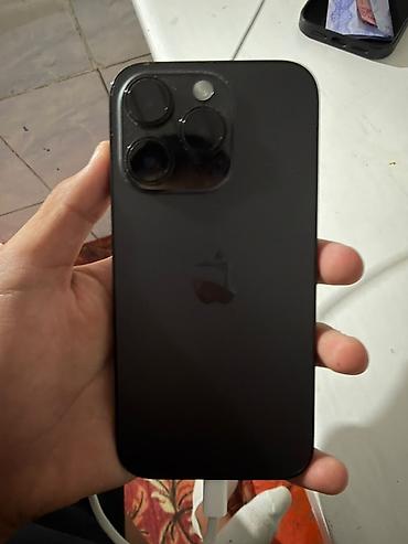 саб для воды: IPhone 14 Pro, Б/у, 256 ГБ, Черный, Кабель, 100 % — 1