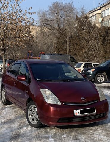 tayota yris: Toyota Prius: 2005 г., 1.5 л, Вариатор, Гибрид, Седан