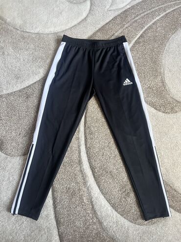 Спортивные костюмы: Мужской спортивный костюм, M (EU 38), Adidas, Новый, цвет - Черный, Самовывоз, Платная доставка