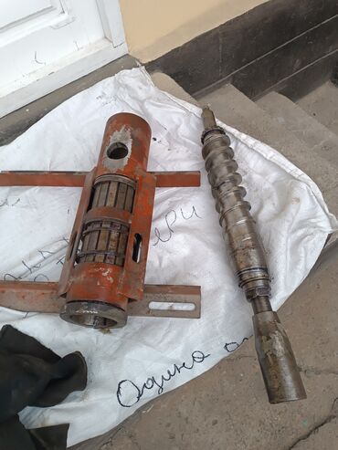 Масло, консервы: Шнековый Маслопресс.Маслобойка . только шнек вал и стол. рабочий — 27