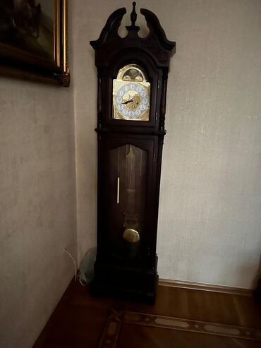 saat işlənmiş: Напольные часы, Механические
