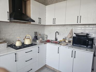 metbex tavanlari: Metbex mebeli 1aydir alinib temiz Membrandir,tek mebele 2000m pul