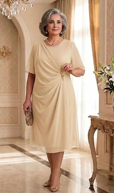 iris smart: Elegantna ženska haljina do kolena sa ukrasnom broš-aplikacijom - — 5