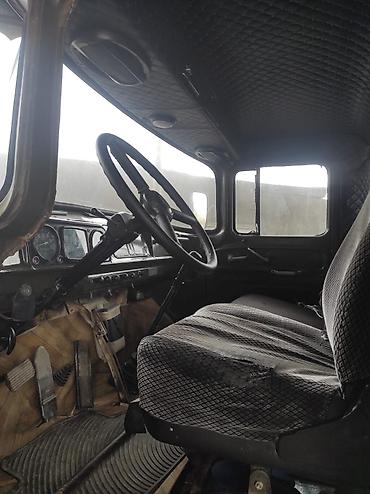 7 nəfərlik avtomobillər: 1992 il, motor 8 l, Bort, İşlənmiş — 10