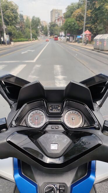 Ostali motocikli i skuteri: Honda Forza skuter,registrovan do jula 2026godine, prepoznatljiv po na lalafo.rs — 4 Ostali motocikli i skuteri: Honda Forza skuter,registrovan do jula 2026godine, prepoznatljiv po — 4