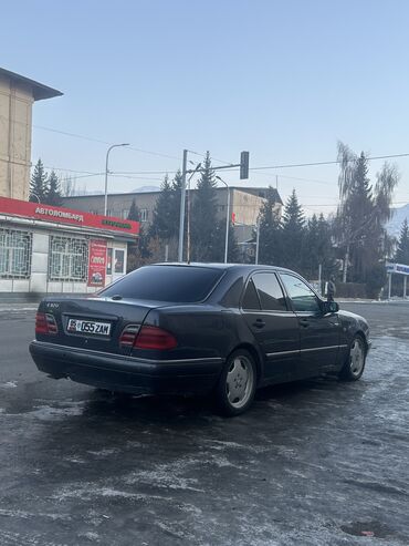Mercedes-Benz: Mercedes-Benz E-Class: 1997 г., 3.2 л, Автомат, Бензин — 7