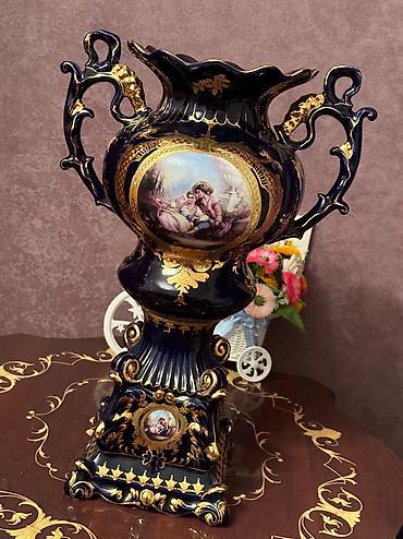 gence tort instagram: Satilir italyanski kubok böyük cox incə görünüsü var. çox baha alinan — 2