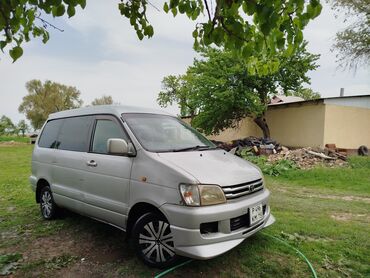 Toyota: Toyota Noah: 1997 г., 2.1 л, Автомат, Дизель, Минивэн