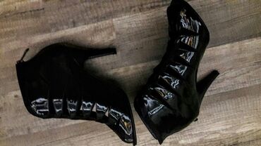 Tuflilər: Tuflilər, Ölçü: 37, rəng - Qızılı, Yeni — 14