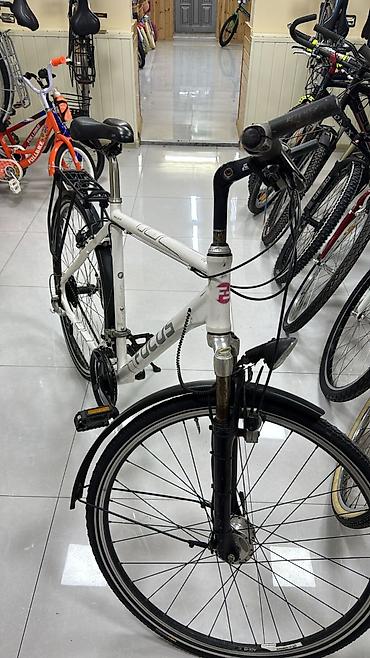 velosiped sosse: Şosse və şəhər sürüşləri üçün müxtəlif velosipedlər Mövcud — 8