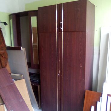 стеклянный стол офисный: Распашной, 2 двери Прямой шкаф, Гардеробный шкаф