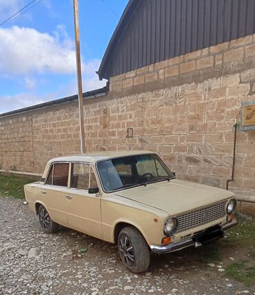 VAZ (LADA): VAZ (LADA) 2111: 1.6 l | 1982 il 11122 km Sedan