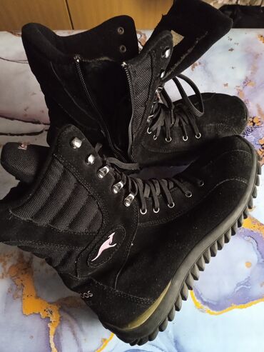 Botinka və botilyonlar: Məhsul: 2 cüt qara ayaqqabı dəsti Размеры 39,37,40,42 1) Qış — 2