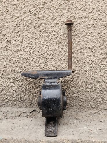 Подушки мотора: Подушка мотора Daihatsu 2004 г., Б/у, Оригинал, Германия — 3