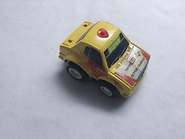 Autići: Autici plasticni,cena za kom — 16