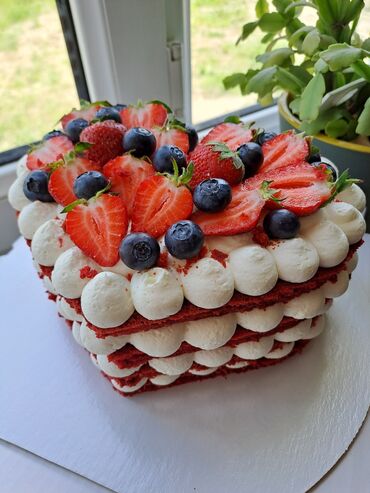 Кондитерские изделия, сладости: Торт, тортик, торты. Любой сложности, большой выбор начинок. на той — 16