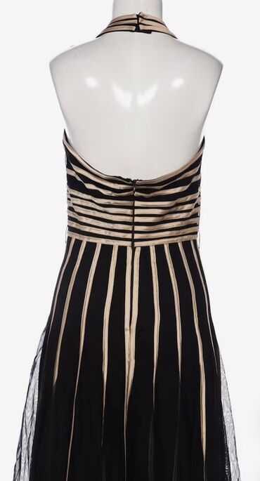 Haljine: Elegantna crno-zlatna haljina na pruge - Model: koktel/večernja — 2