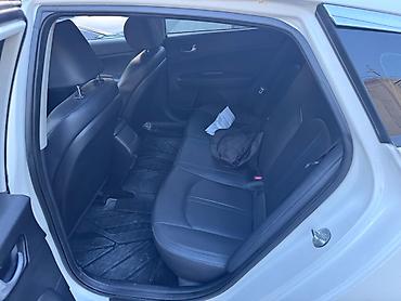 qaz: Kia K5: 2 l | 2018 il Sedan — 4