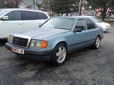 Mercedes-Benz: Mercedes-Benz : 1988 г., 2 л, Механика, Бензин, Седан