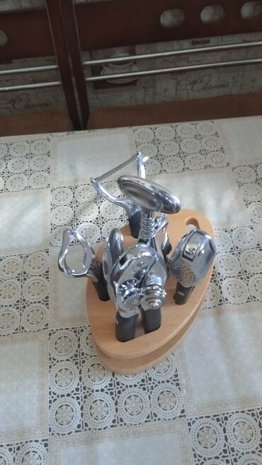 Digər süfrə qabları: Nahar dəsti .6 ədəd qabı var içərisində .cox az istifadə olunub — 11