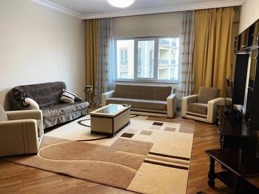 Mənzil kirayələyirəm: 4 otaqlı, 184 kv. m — 3