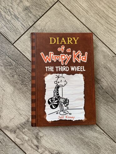 английский язык 7: Популярная книга для детей на английском языке 
Diary of a Wimpy Kid