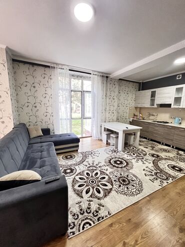 Продажа квартир: Продается 2 комнатная квартира в ЦО «Лазурный берег». Квартира — 3