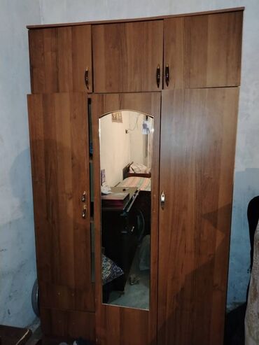 Mebel: 30 manata satiram awagi qapilarin ruckalari duzelmelidi birde