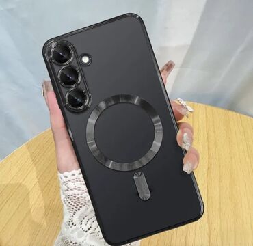 чехлы для телефона fly spark: Maqnetik halqalı şəffaf/qaranlıq telefon qabı - Uyğunluq: Üçlü kamera