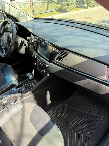 Kia: Kia Niro: 2017 г., 1.6 л, Автомат, Гибрид, Хэтчбэк — 13
