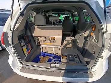 Toyota: Toyota Sienna: 2011 г., 3.5 л, Автомат, Бензин, Минивэн — 12