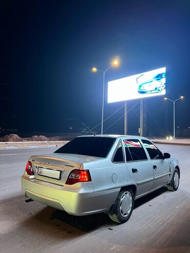 Daewoo: Daewoo Nexia: 2011 г., 1.5 л, Механика, Бензин, Седан — 4