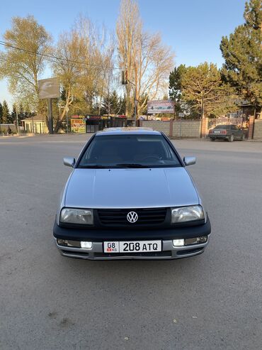 мотор фольцваген: Volkswagen Vento: 1994 г., 1.8 л, Автомат, Бензин, Седан