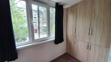 сдаю 2х кв: 1 комната, 32 м², 104 серия, 2 этаж