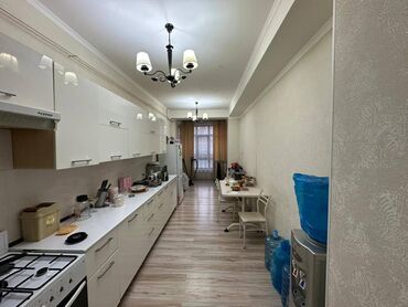 квартиры для ифтара: 2 бөлмө, 77 кв. м, Элитка, 2 кабат, Евроремонт