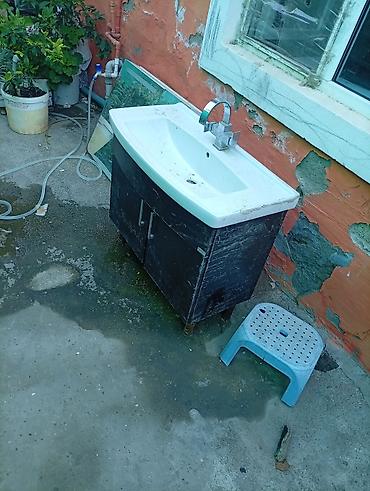 moydadir modelleri: Moydadir.Hamam güzgülü şkaf - İki qapılı güzgü fasadlı divar asma — 7