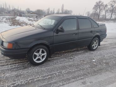 Volkswagen: Volkswagen Passat: 1991 г., 1.8 л, Механика, Газ, Седан