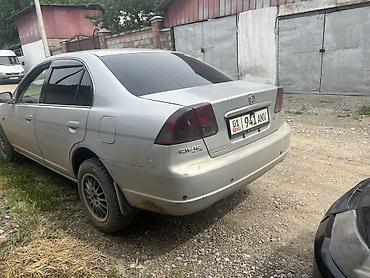 Другой транспорт: Honda Civic седан, поколение VII ( 2002 гг.), серебристый цвет — 5