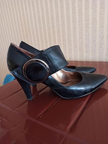 силва: Продаю фирменные туфли Silvia Franci, кожа 39 размера в хорошем — 2