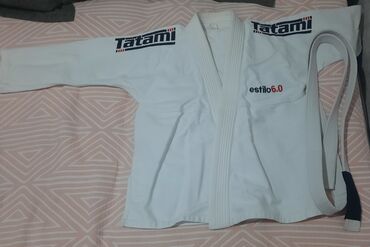 греко римская борьба: Кимано Tatami Estilo 6.0 белого цвета, предназначенное для занятий