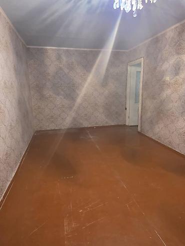 переоформление: 2 комнаты, 44 м², 10 мкр 104 серия, 2 этаж, Требуется ремонт — 2