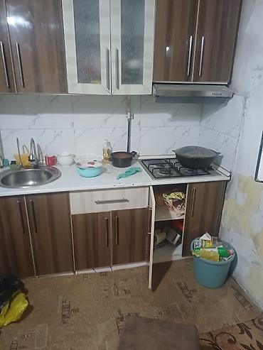 барачные дома: Кок Артта 3 комната үйдүн 1 комнатасы квартирага берилет аристократ — 3