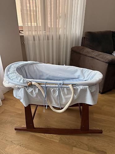Beşiklər: Beşik tipli körpə beşiyi/kolyaska səbəti (Moses basket) – taxta — 1