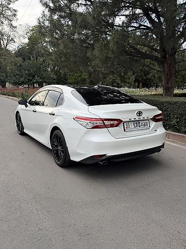 corolla 2018: Toyota Camry: 2021 г., 3.5 л, Автомат, Бензин, Седан — 3
