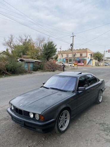 решетка нексия 2: BMW 525: 1988 г., 2.5 л, Механика, Бензин, Седан
