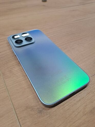 iphone 8 plus satilir: Honor X8b, 256 GB, rəng - Gümüşü, Sensor, Barmaq izi, İki sim kartlı